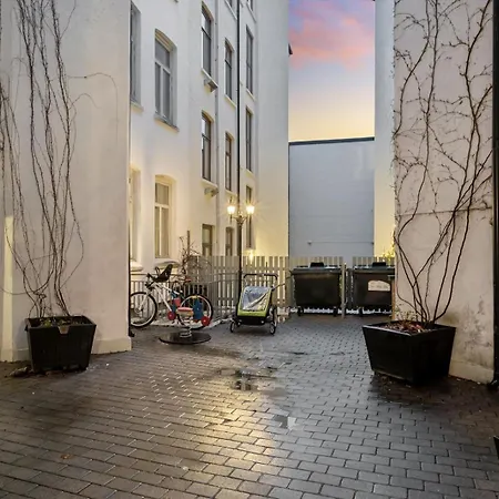 Apartment And Modern *